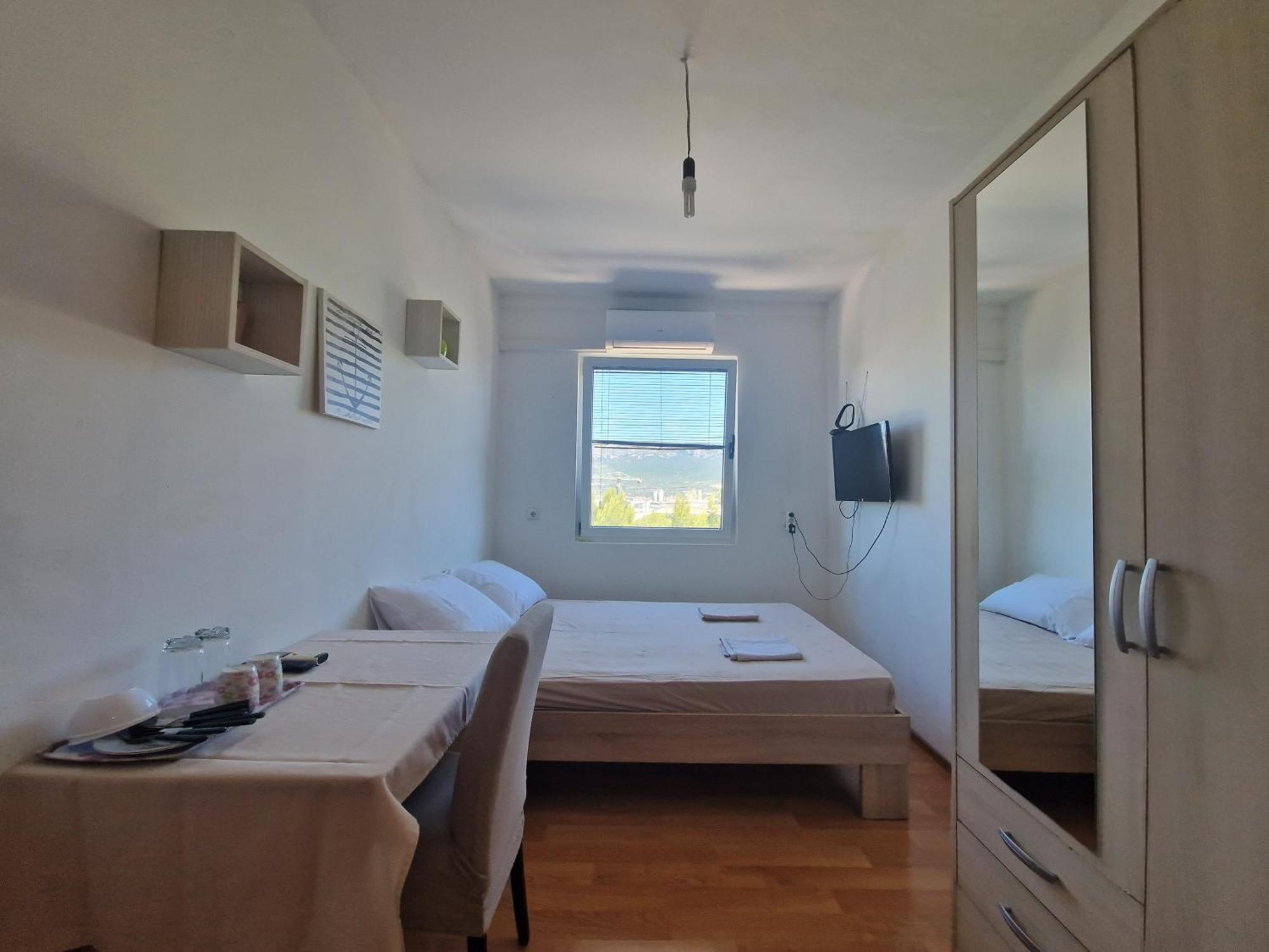 Ensuite Stay Rooms Split Exterior foto